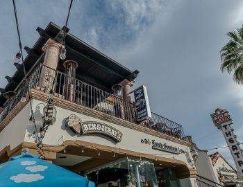 blue_wave_hookah_lounge_palm_springs
