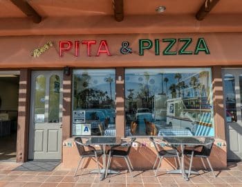 ninas_pita_and_pizza